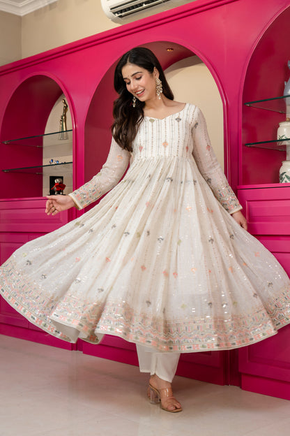 Elegant Ivory Faux Blooming Embroidered Anarkali Suit Set with Dupatta